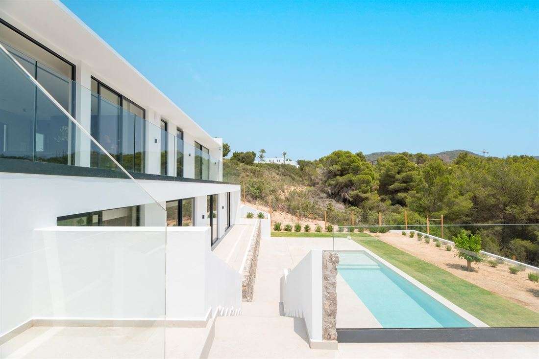 High-Quality Villa for Sale in Cala Tarida