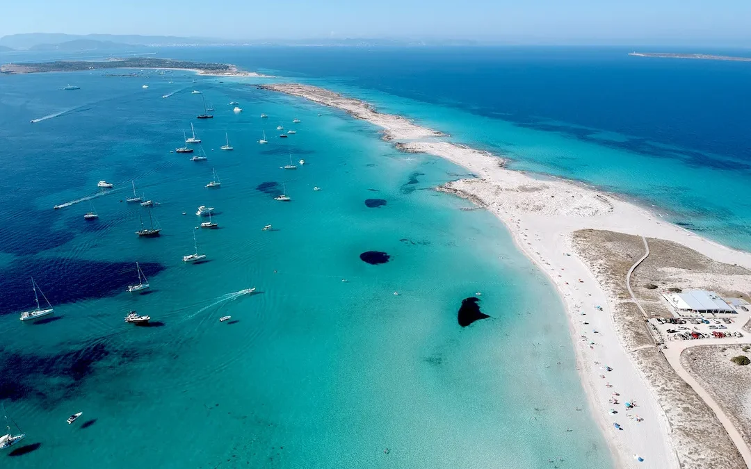 Discover the Tranquil Beauty of Playa de Ses Illetes, Formentera