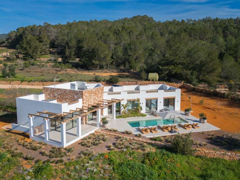 3-Bedroom Villa in Santa Gertrudis, photo 2 Villa de 3 dormitorios en Santa Gertrudis, foto 2