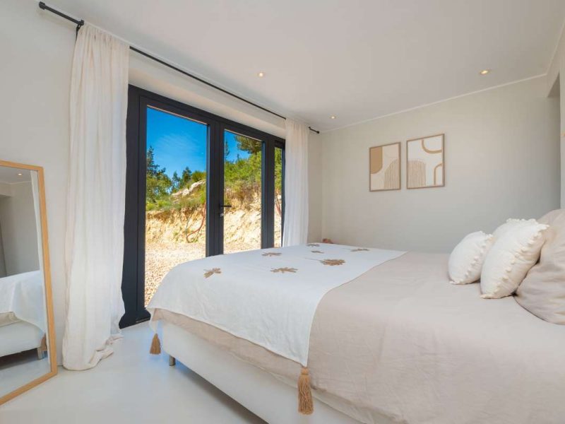 4-Bedroom Villa in Sant Llorenç de Balàfia, photo 14