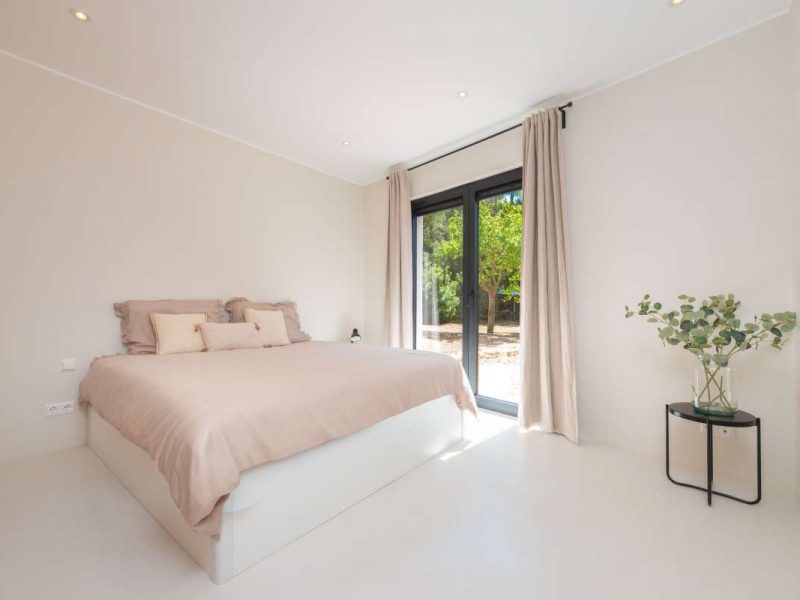 4-Bedroom Villa in Sant Llorenç de Balàfia, photo 16
