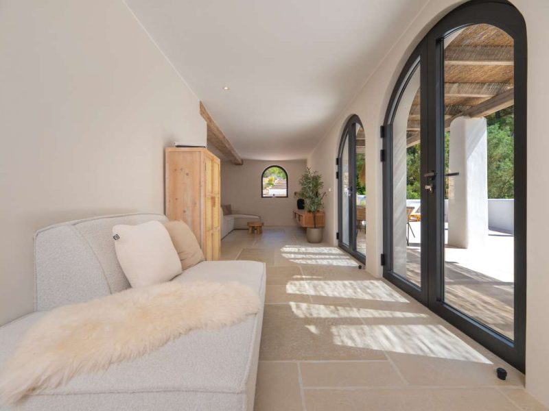 4-Bedroom Villa in Sant Llorenç de Balàfia, photo 11