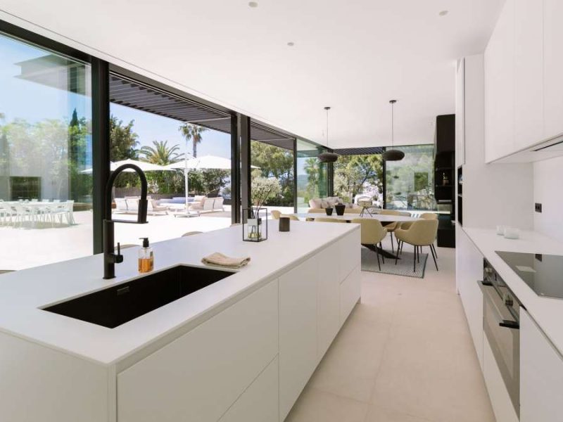 4-Bedroom Villa in Can Bessó, photo 3
