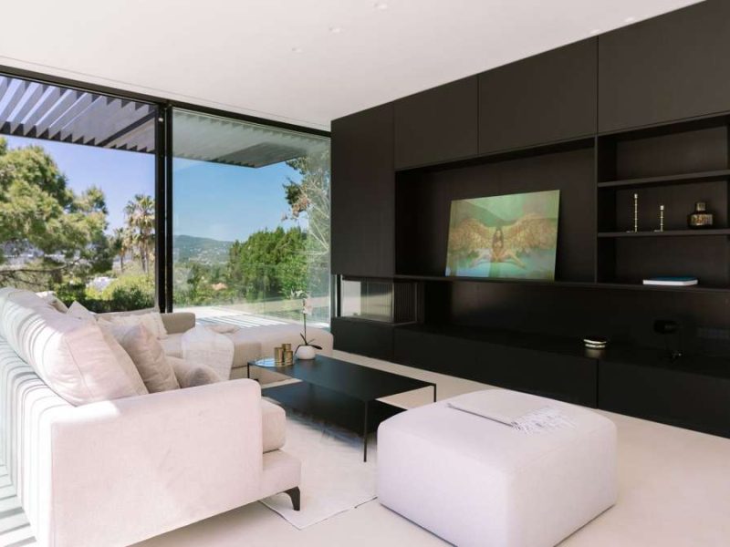 4-Bedroom Villa in Can Bessó, photo 6