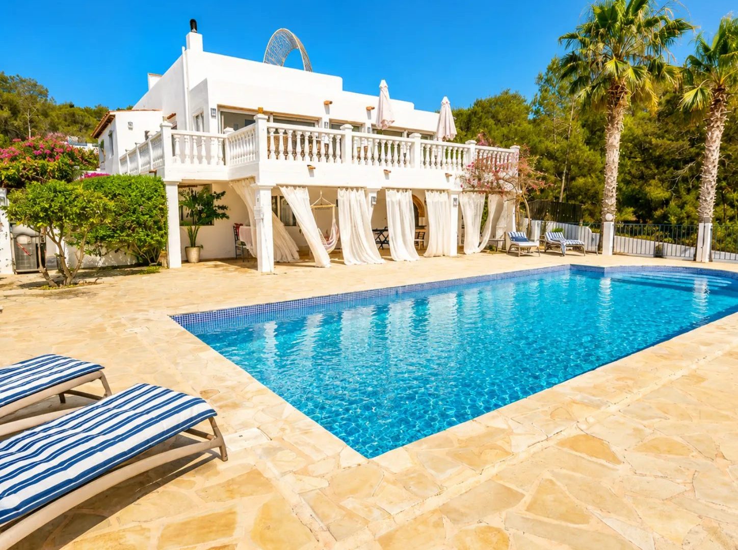 Can Paradis, villa bohemia de 4 dormitorios en Benimussa