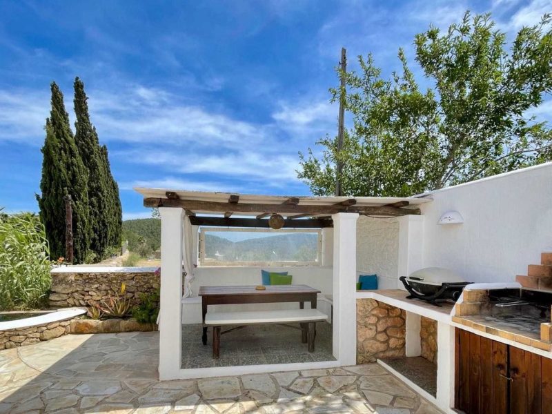 Can pelar san jose outdoor kitchen bbq Can Pelar, finca del siglo XVIII de 4 dormitorios en Sant Josep