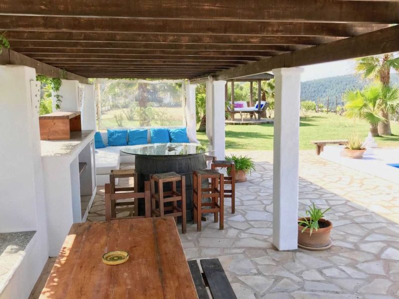 Can pelar san jose covered outdoor dining area Can Pelar, finca del siglo XVIII de 4 dormitorios en Sant Josep