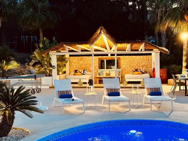 Villa Lau, Cala Bassa, pool night outdoor living