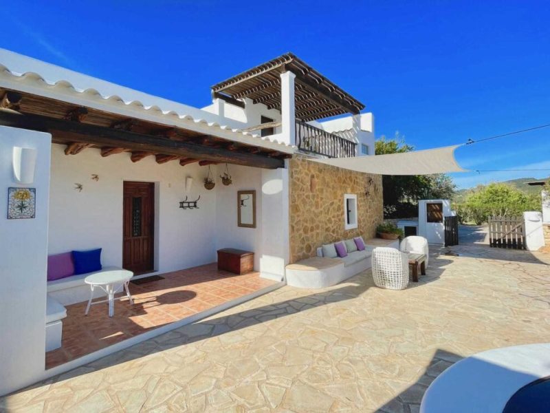 Can pelar san jose finca terrace exterior Can Pelar, finca del siglo XVIII de 4 dormitorios en Sant Josep