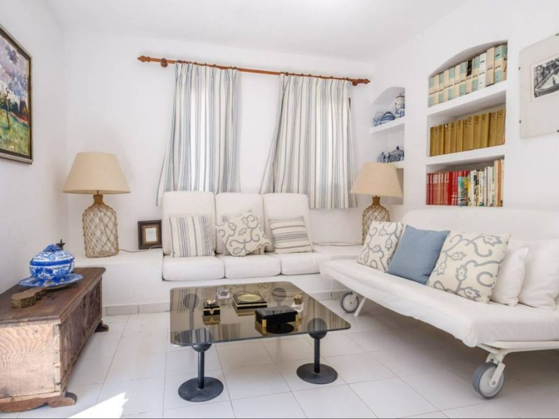 Can besos can furnet bright lounge