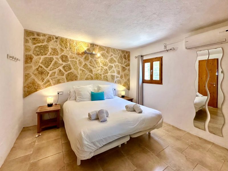Can salsolar san jose double bedroom stone wall Can salsolar san jose double bedroom stone wall