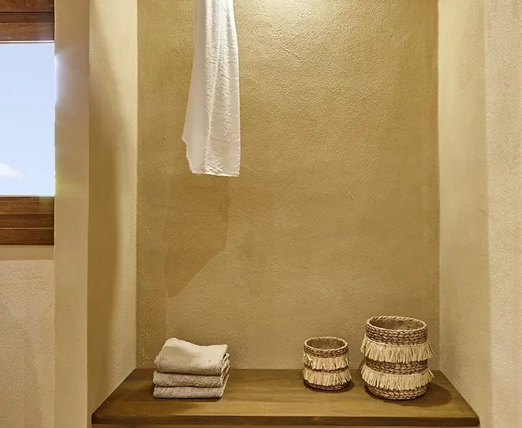 Casa nara san rafael bedroom linen storage
