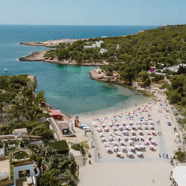 De Los Angeles y California a Ibiza