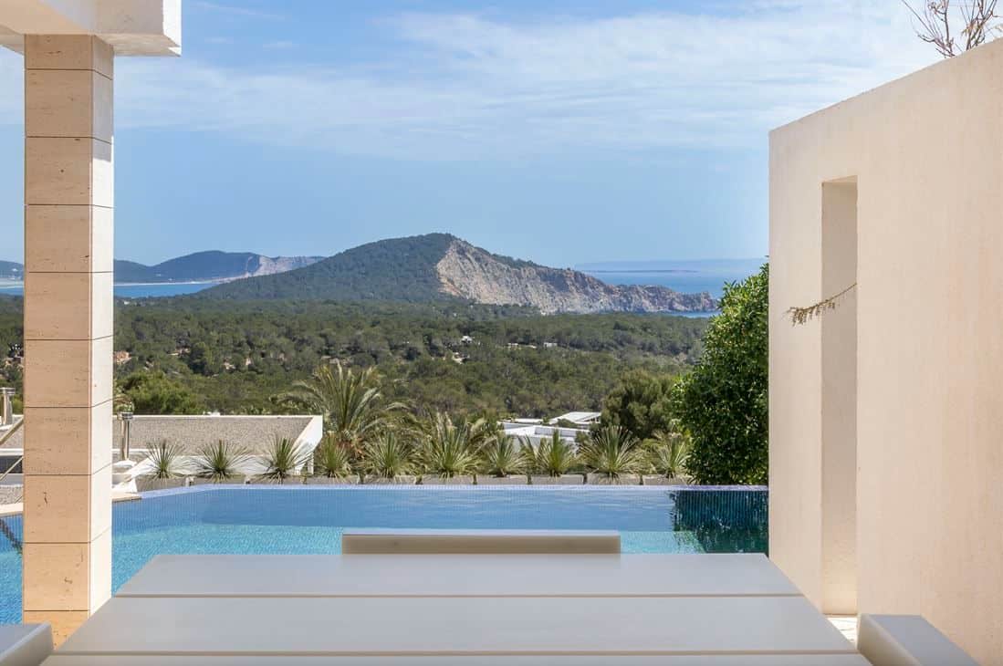 Luxury 5-Bedroom Villa with Sea Views and Tourist Licence in Vista Alegre, Ibiza, photo 2 Villa de lujo de 5 dormitorios con vistas al mar y licencia turística en Vista Alegre, Ibiza