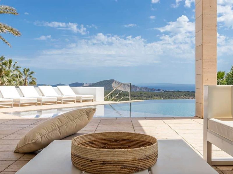 Luxury 5-Bedroom Villa with Sea Views and Tourist Licence in Vista Alegre, Ibiza, photo 5 Villa de lujo de 5 dormitorios con vistas al mar y licencia turística en Vista Alegre, Ibiza