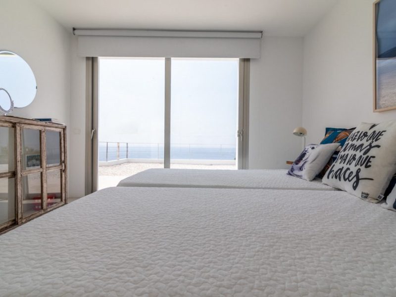 6 Bedroom Villa with Tourist Licence in Roca Llisa Twin bedroom sea view, 6 Bedroom Villa with Tourist Licence in Roca Llisa
