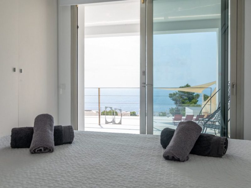 6 Bedroom Villa with Tourist Licence in Roca Llisa Sea view room, 6 Bedroom Villa with Tourist Licence in Roca Llisa