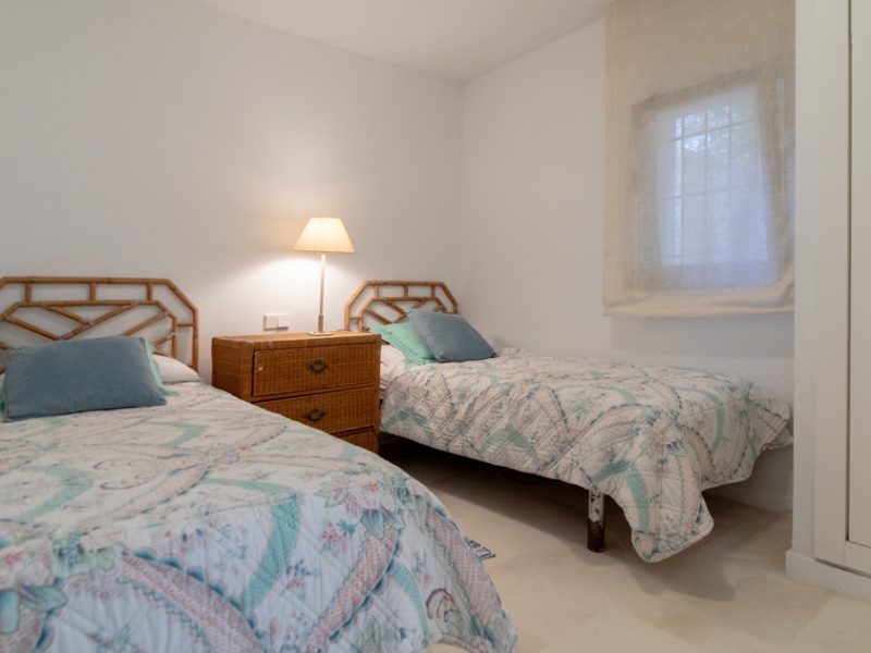 Twin bedroom at Roca Llisa, Ibiza